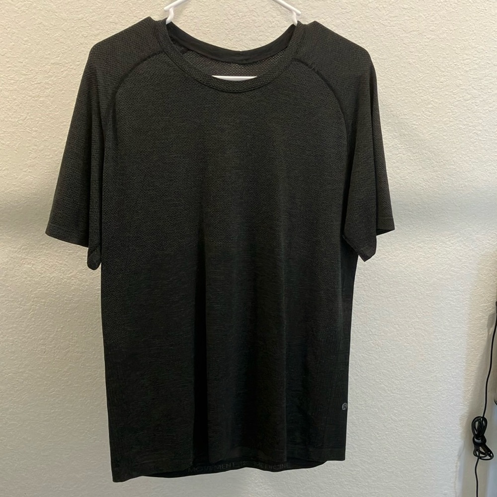 Lululemon Vent Tech Short Sleeved Shirt